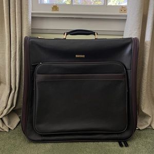 Like new Brooks Brothers Leather Garment Travel Bag with Strap